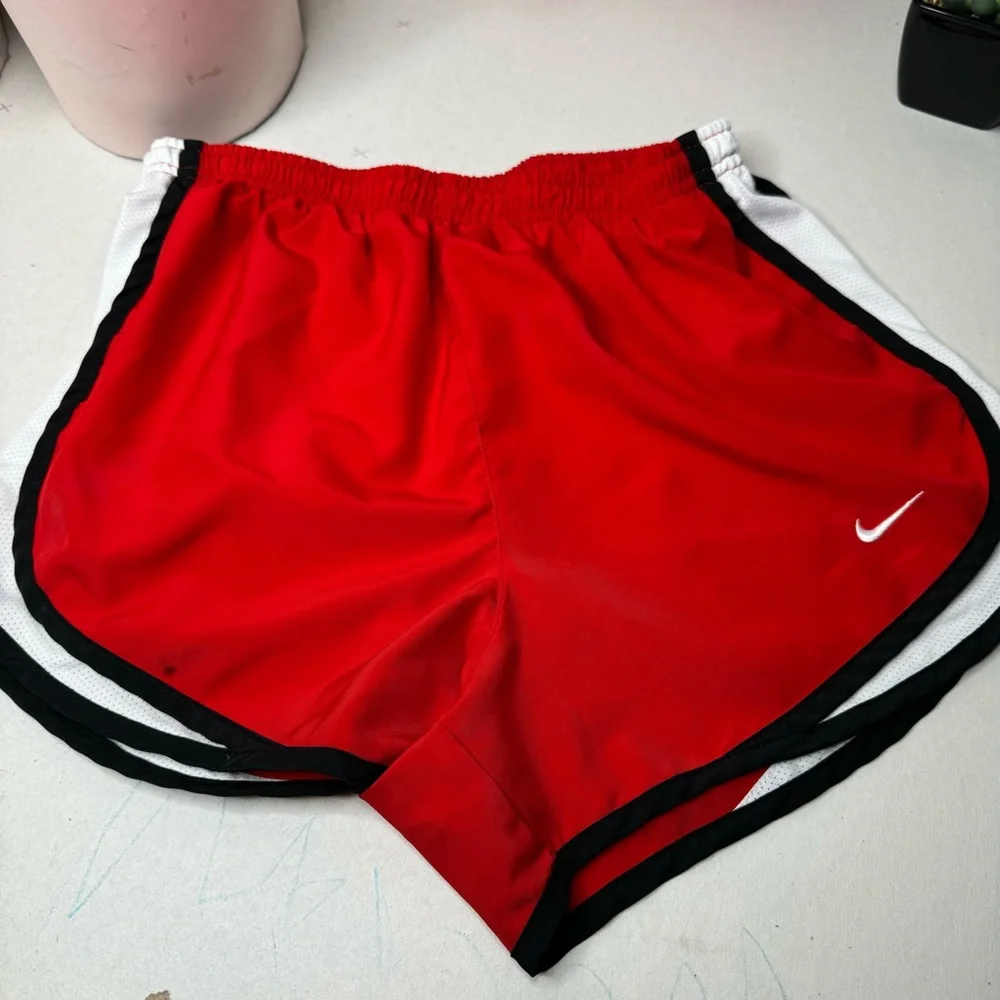 ❤️ Nike Athletic Small Shorts ❤️